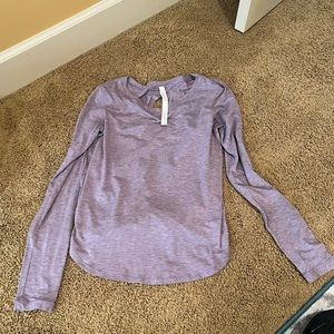 Long sleeve lulu purple top size 4